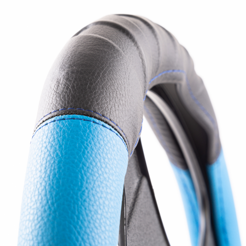 Оплётка руля AUTOPROFI из экокожи AP-1946 BK/BL (M)