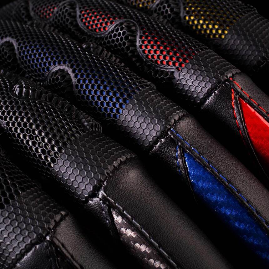 Кожаная оплётка на руль Car Performance с объёмными вставками CP-2043 BK/BL (M)